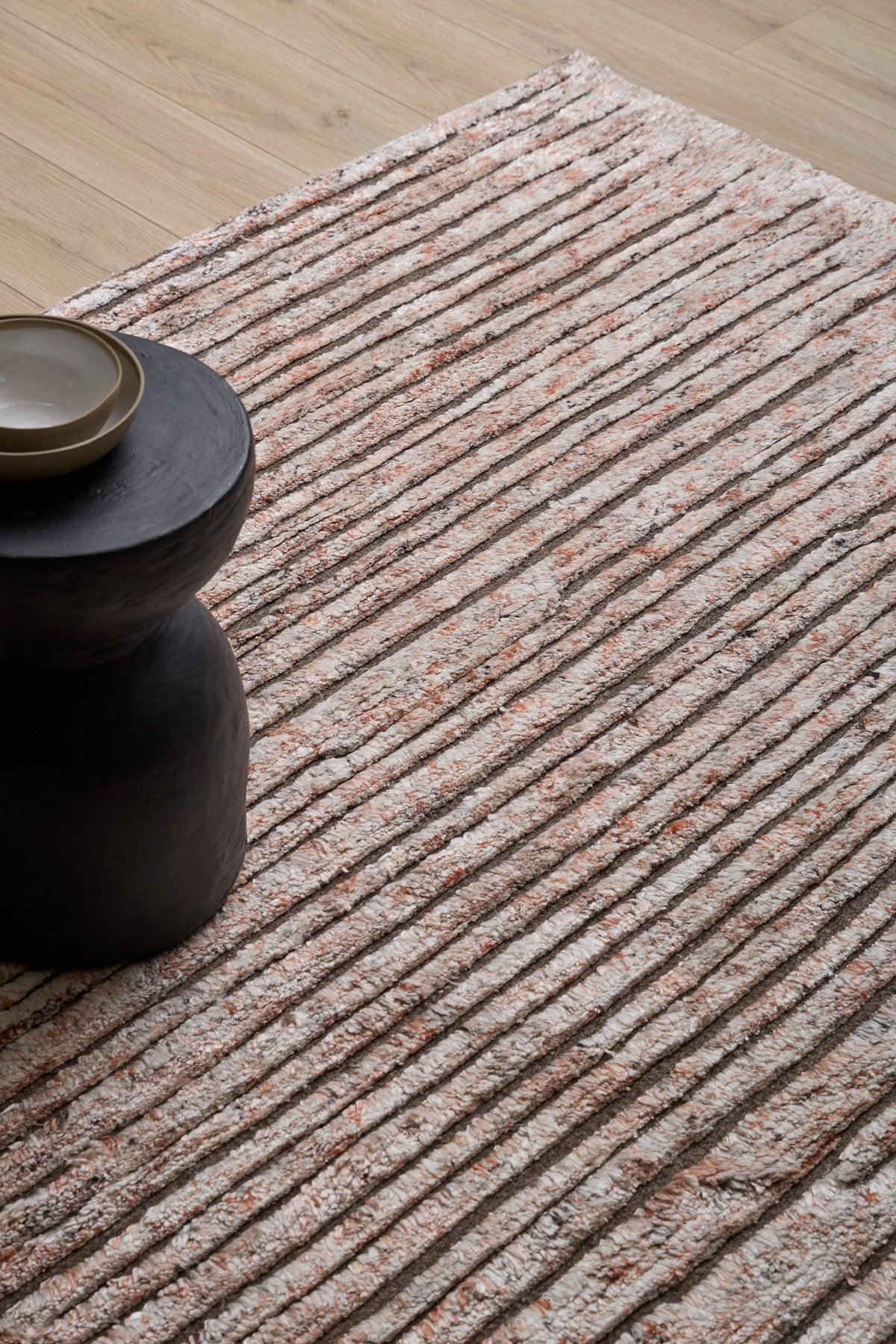 Dune Rose Wool Rug – Sculpted Elegance & Textural Luxury – Rug Porter